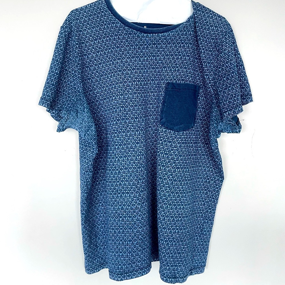 Abercrombie and Fitch Blue short-sleeve men’s XL t-shirt